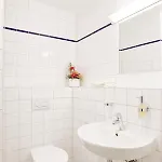 Hotel Gaestehaus Pauline 2*