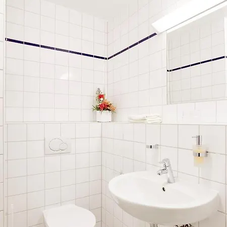 Otel Gaestehaus Pauline 2*